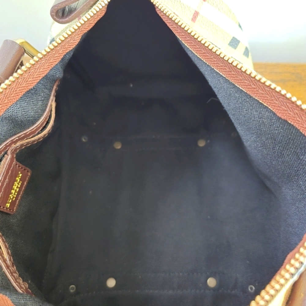 Burberry Cream and Brown Checkered Duffel Bag - Picture 7 of 9